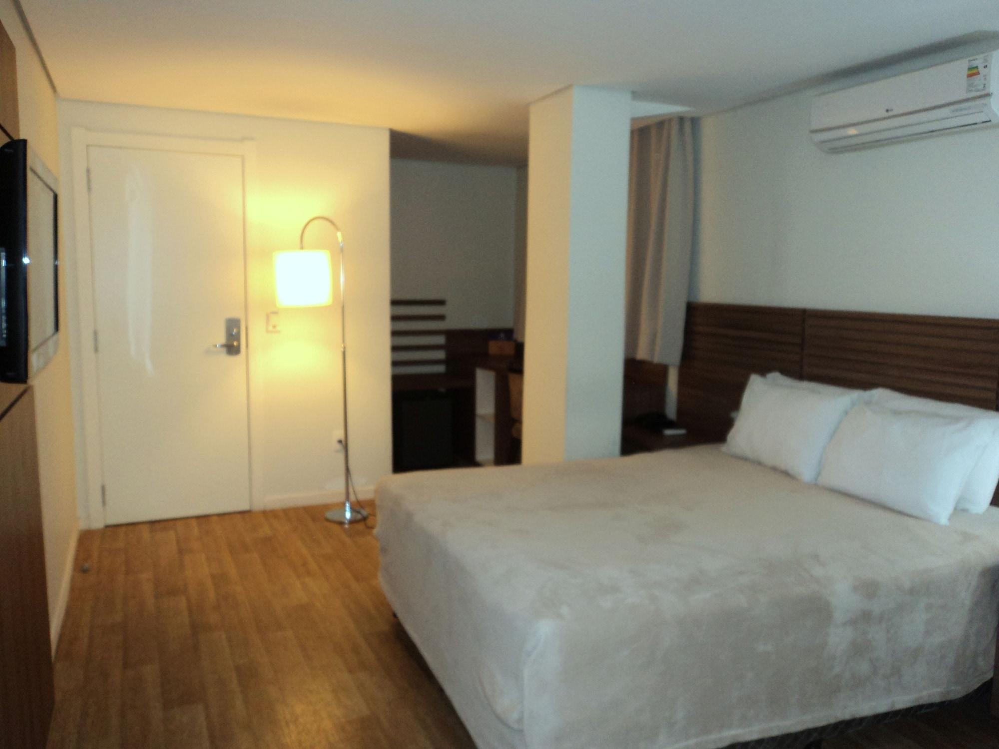 Umbu Hotel Porto Alegre - Centro Historico - Prox Aeroporto 15Min Ngoại thất bức ảnh