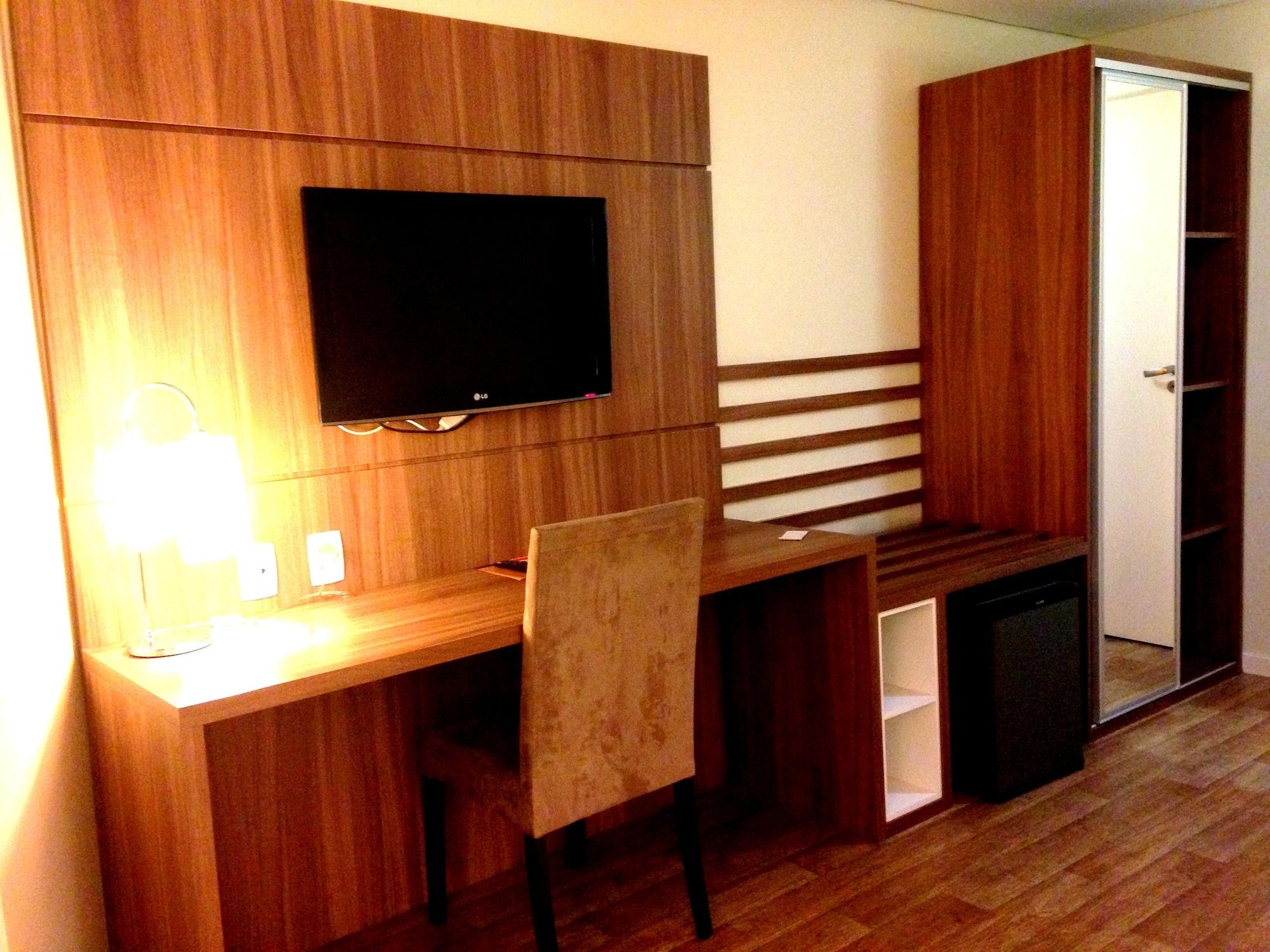Umbu Hotel Porto Alegre - Centro Historico - Prox Aeroporto 15Min Ngoại thất bức ảnh