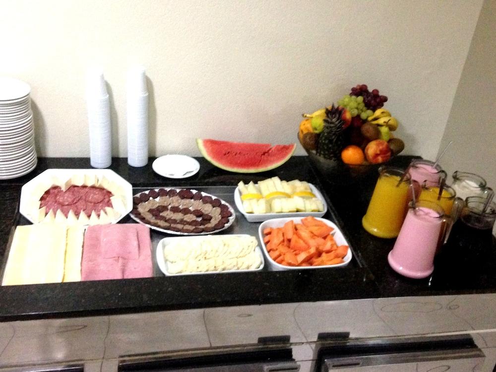 Umbu Hotel Porto Alegre - Centro Historico - Prox Aeroporto 15Min Ngoại thất bức ảnh